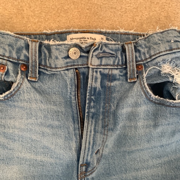 Abercrombie the mom high rise jeans size 25 - Picture 2 of 4